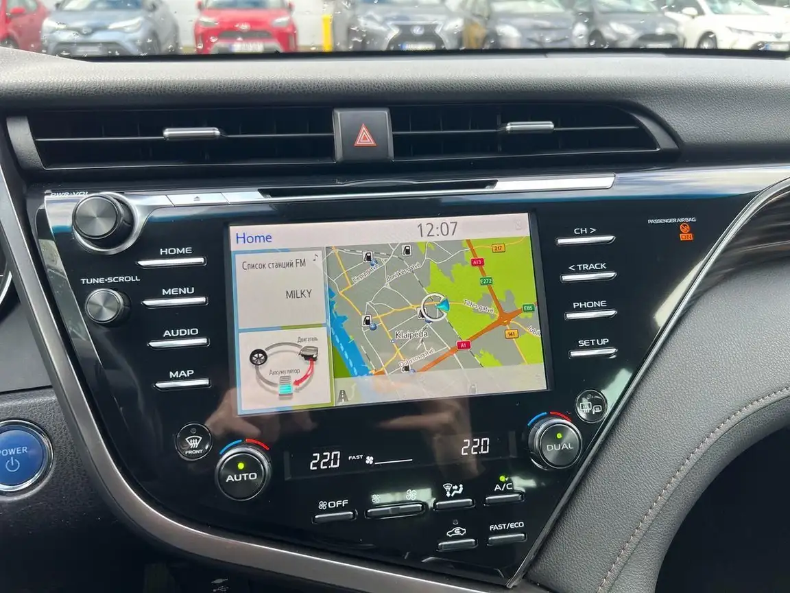 TOYOTA CAMRY