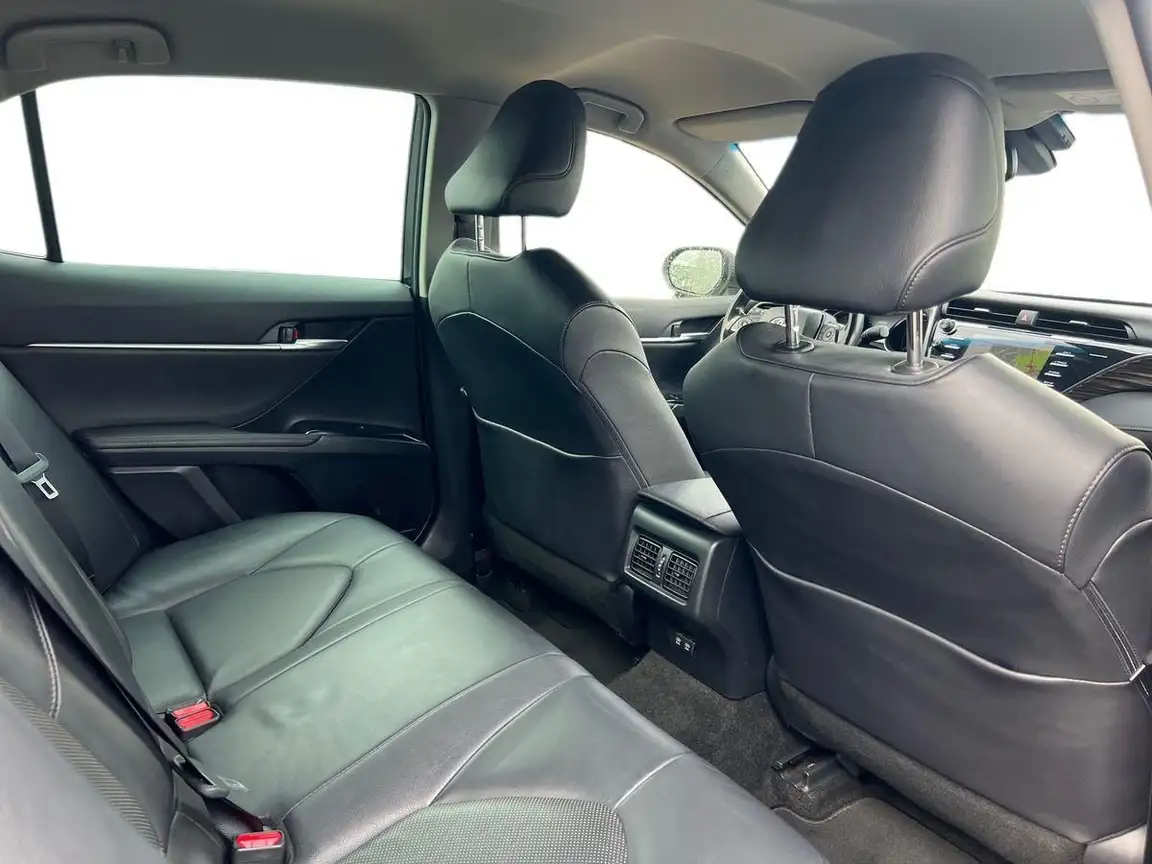 TOYOTA CAMRY