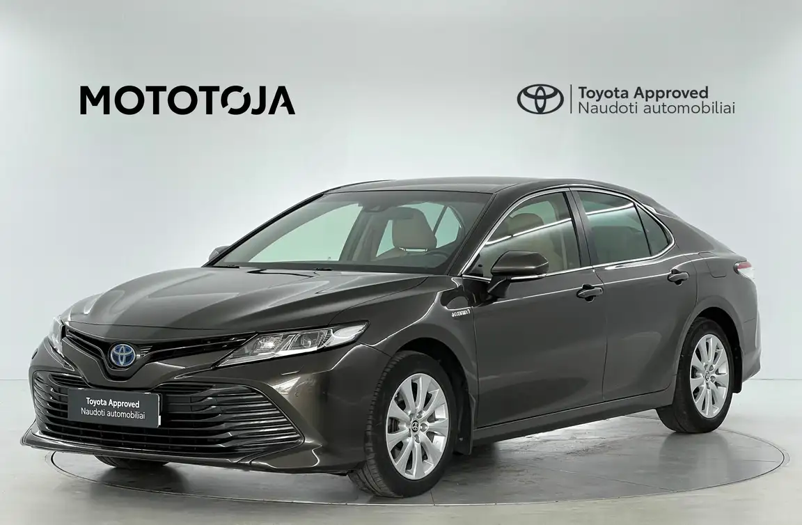 TOYOTA CAMRY
