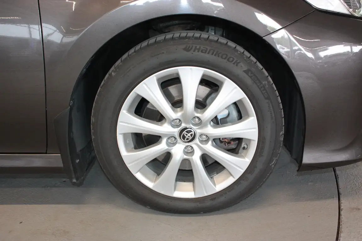 TOYOTA CAMRY