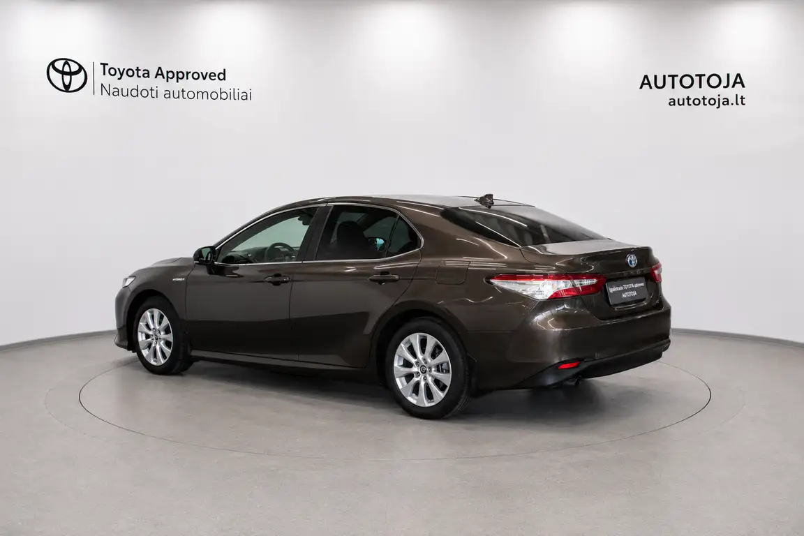 TOYOTA CAMRY
