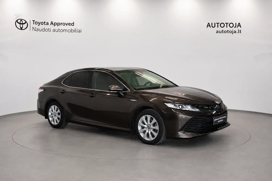 TOYOTA CAMRY