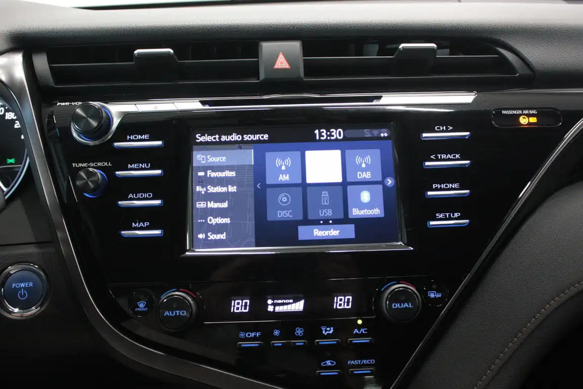 TOYOTA CAMRY