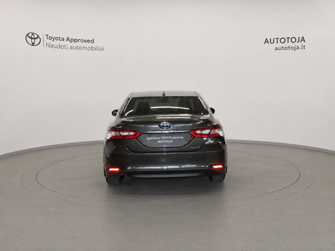 TOYOTA CAMRY
