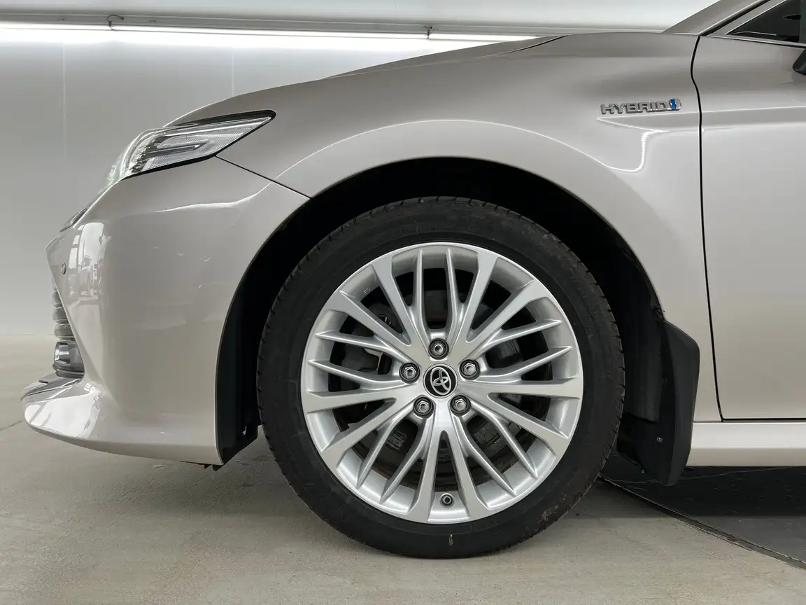 TOYOTA CAMRY