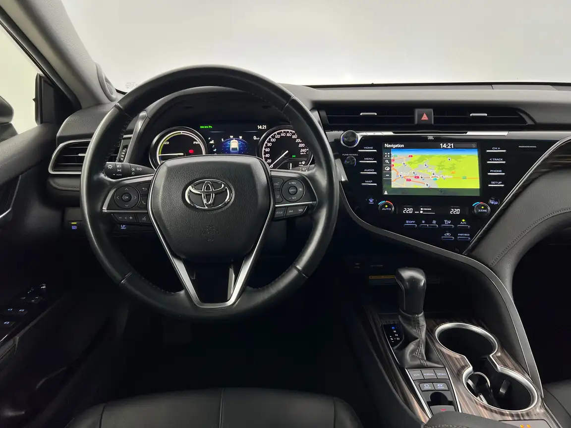 TOYOTA CAMRY