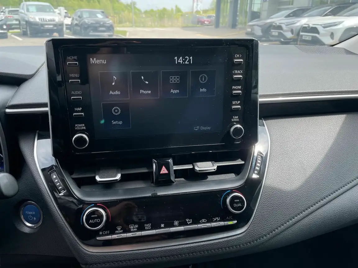 TOYOTA COROLLA