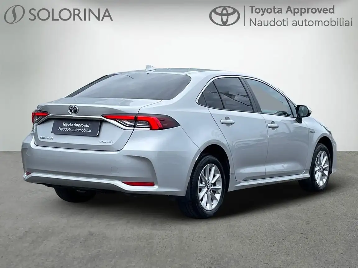 TOYOTA COROLLA
