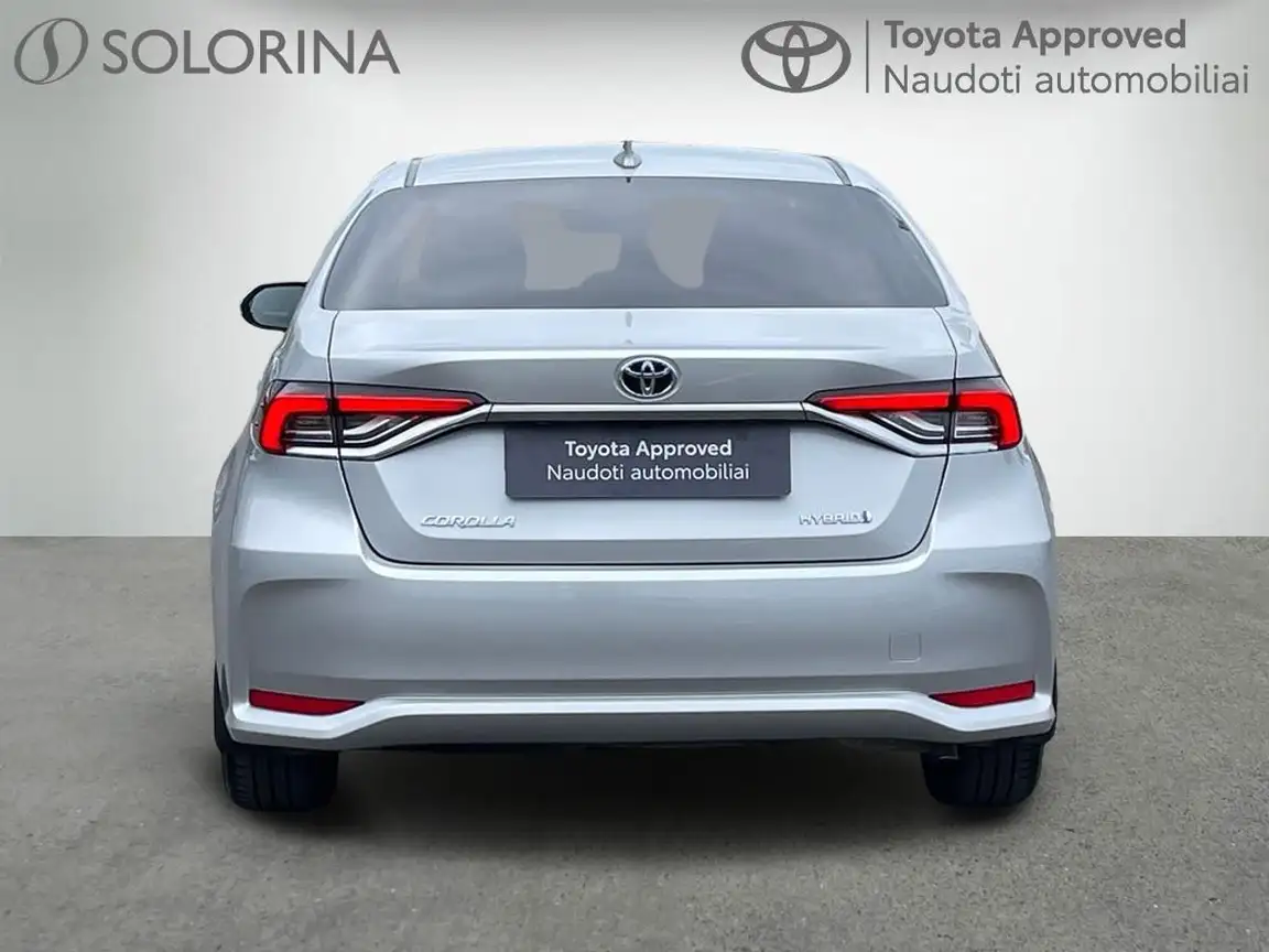 TOYOTA COROLLA