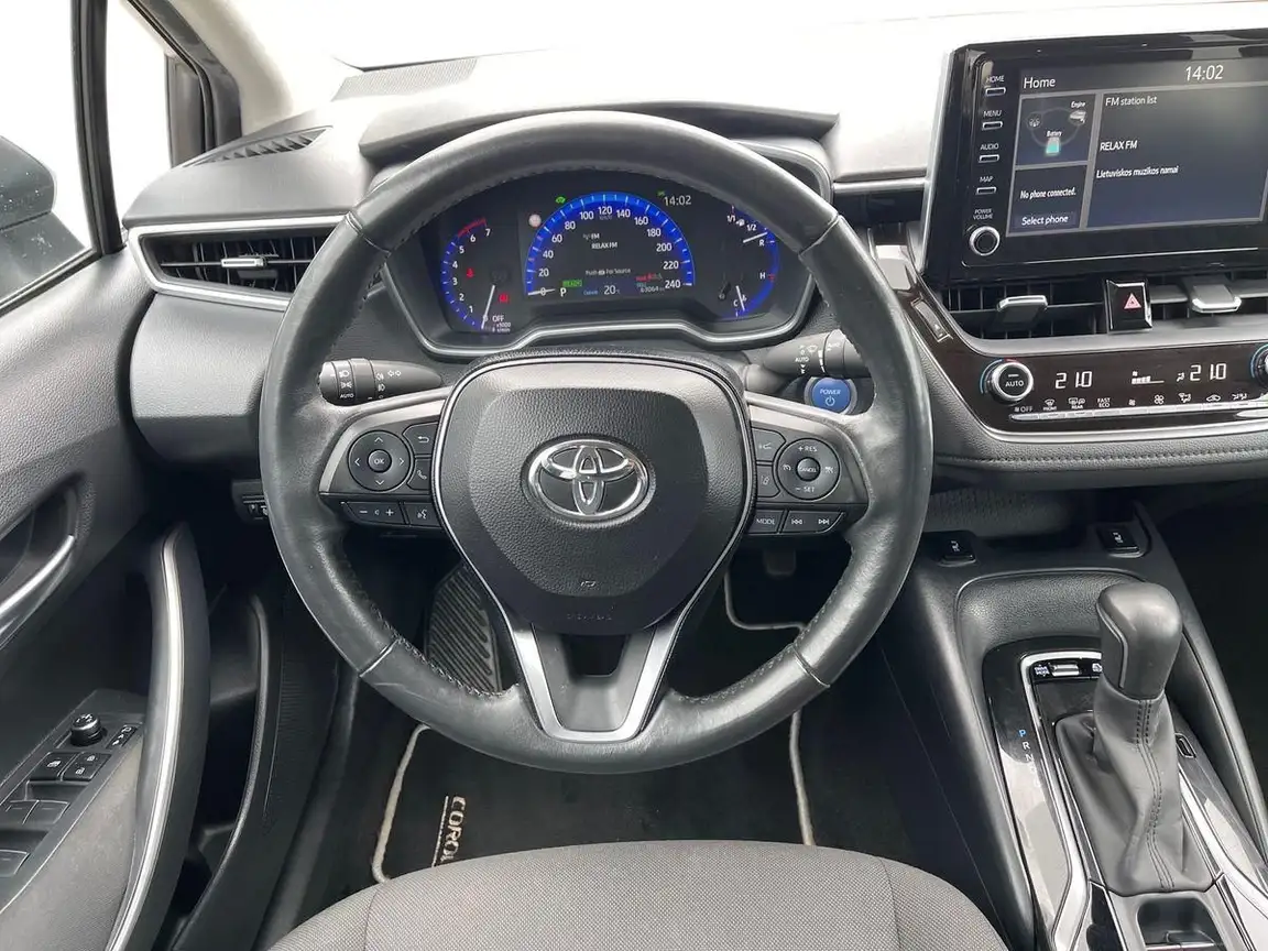 TOYOTA COROLLA