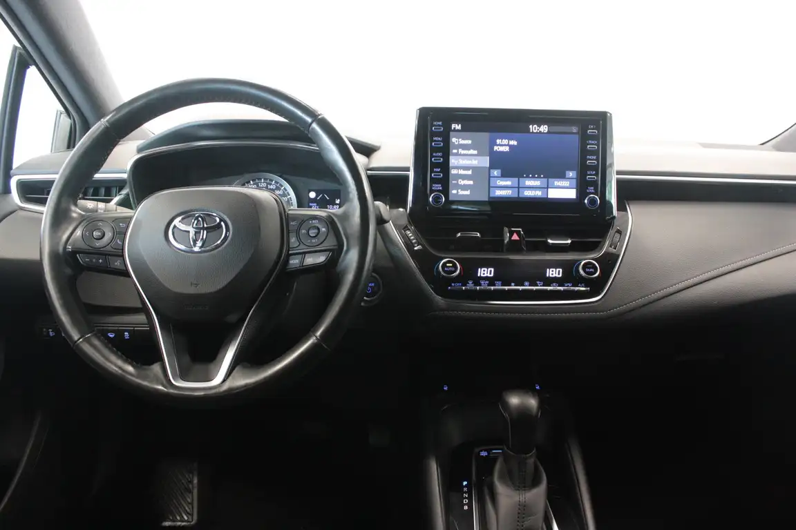 TOYOTA COROLLA