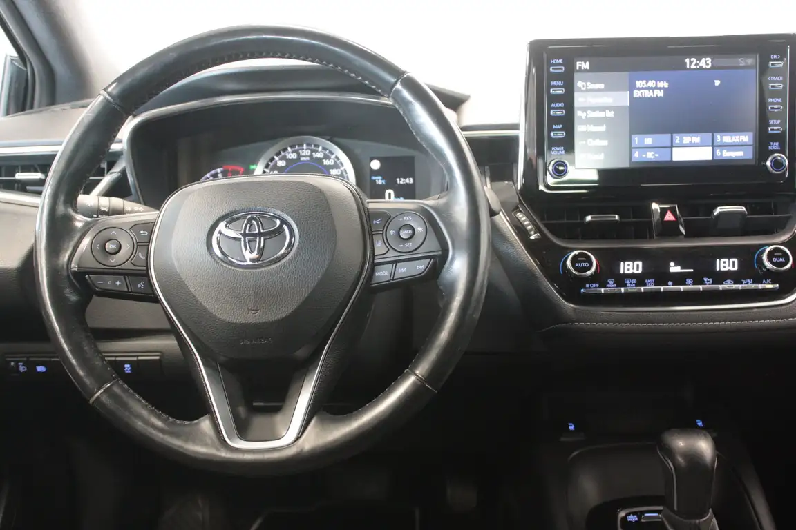TOYOTA COROLLA