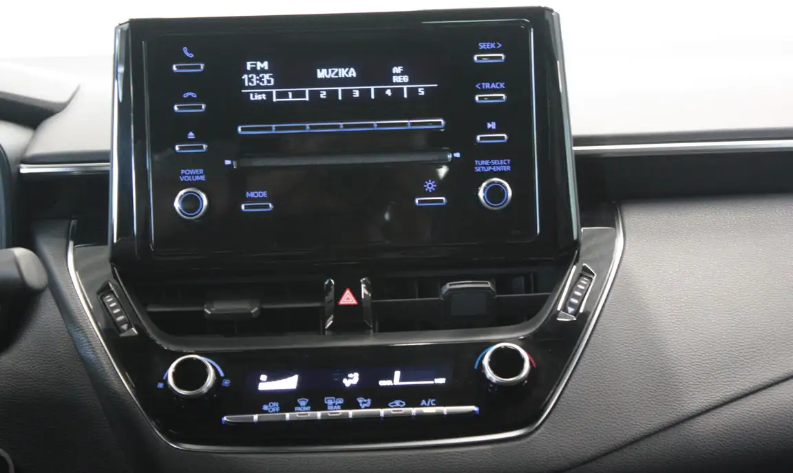 TOYOTA COROLLA