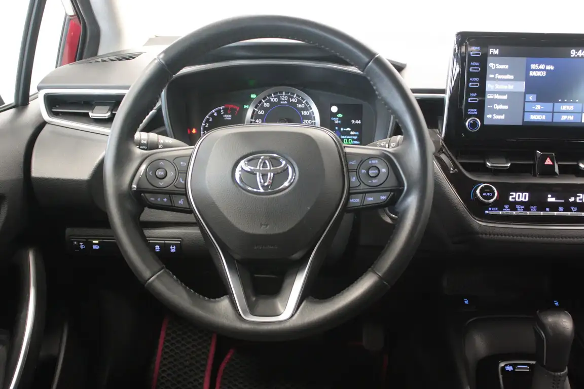 TOYOTA COROLLA