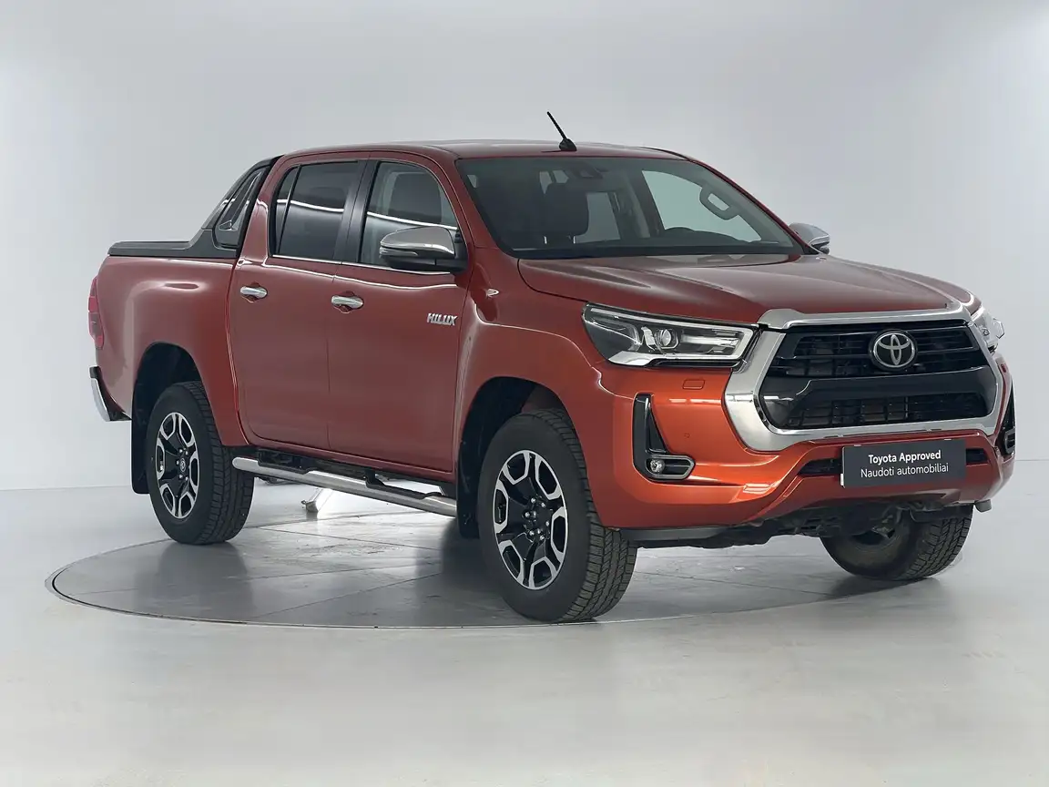 TOYOTA HILUX
