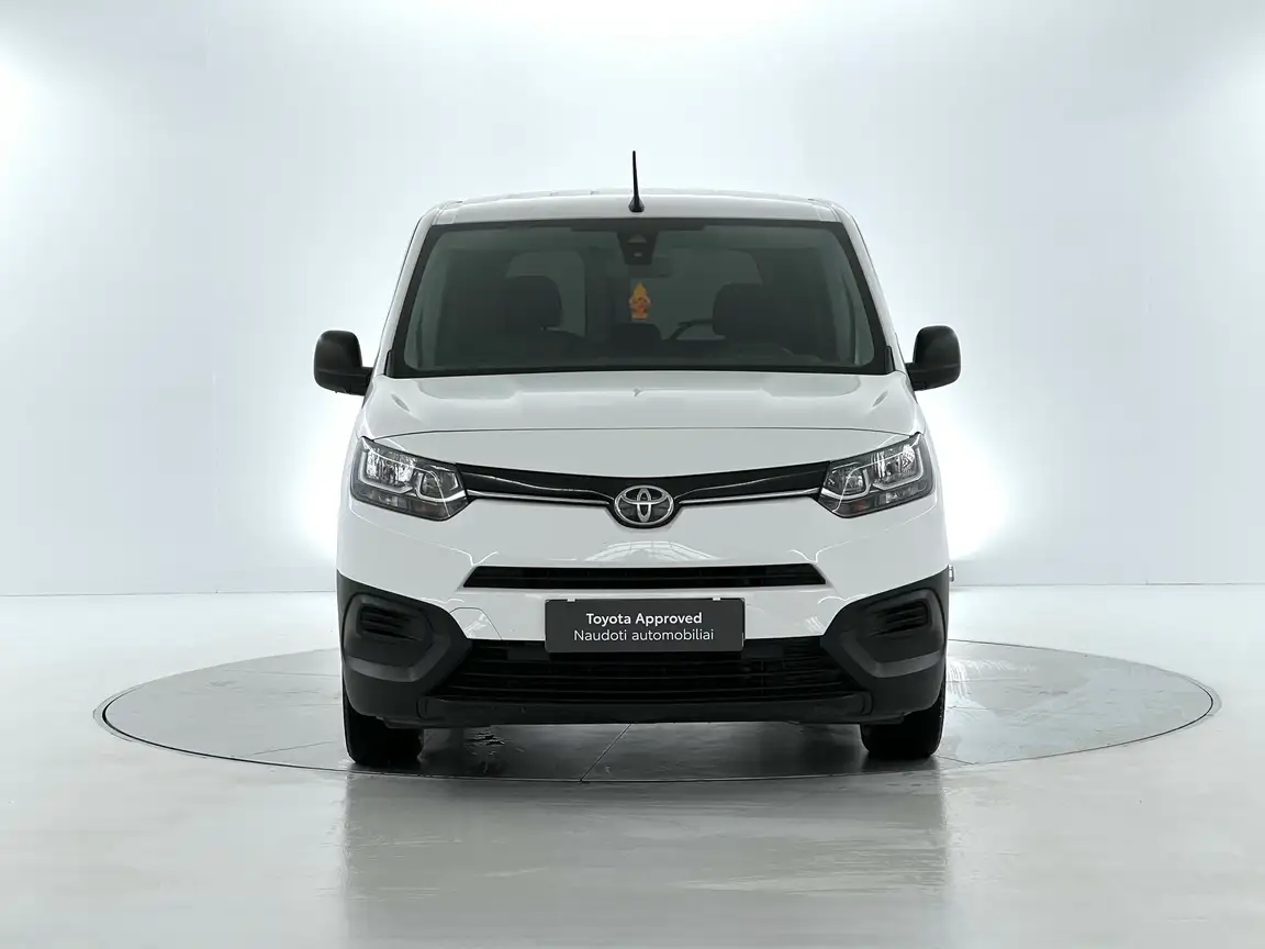 TOYOTA PROACE