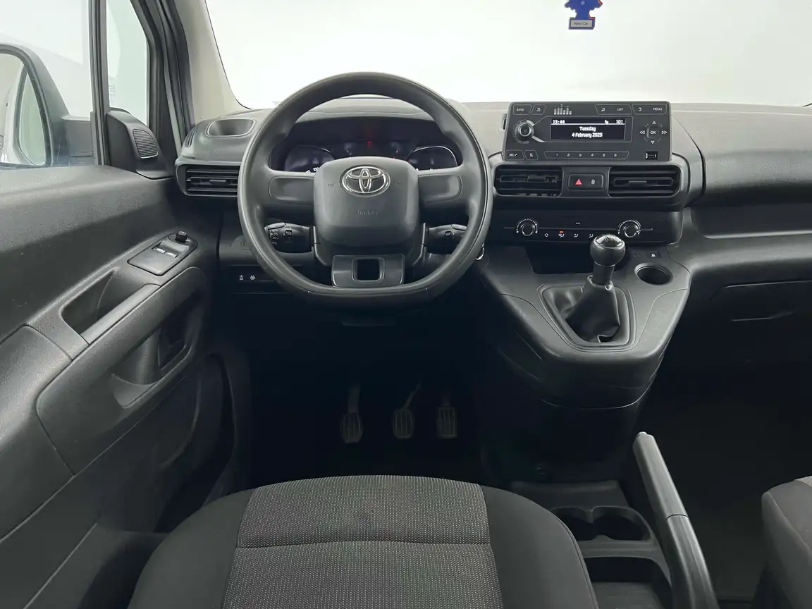 TOYOTA PROACE