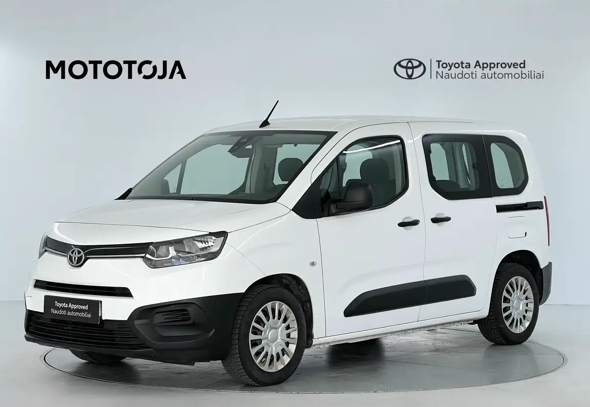 TOYOTA PROACE