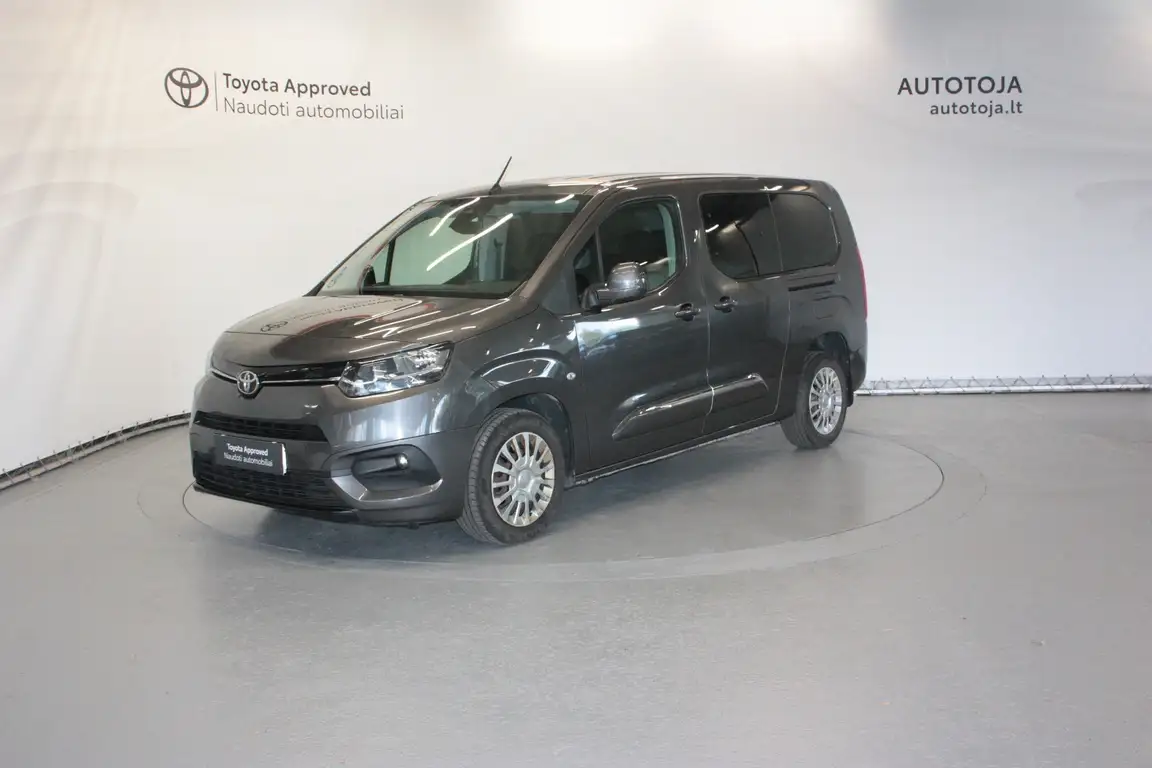 TOYOTA PROACE CITY VERSO