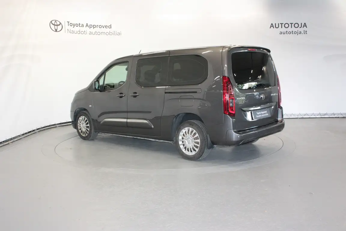 TOYOTA PROACE CITY VERSO
