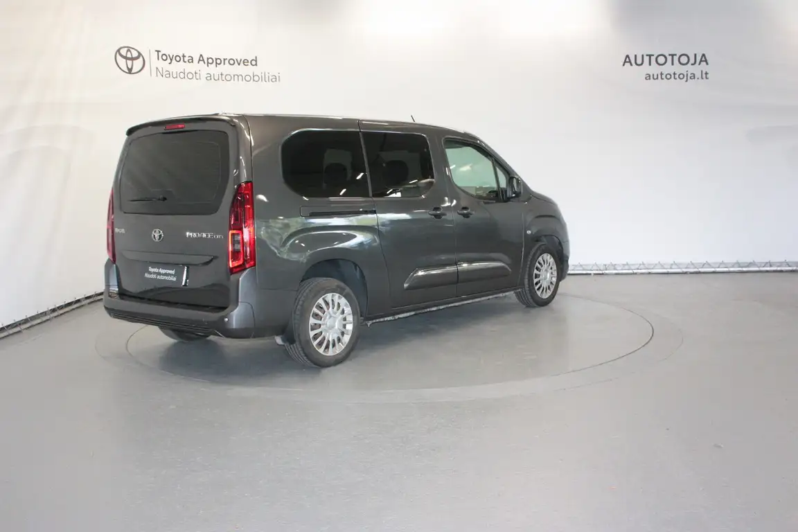 TOYOTA PROACE CITY VERSO