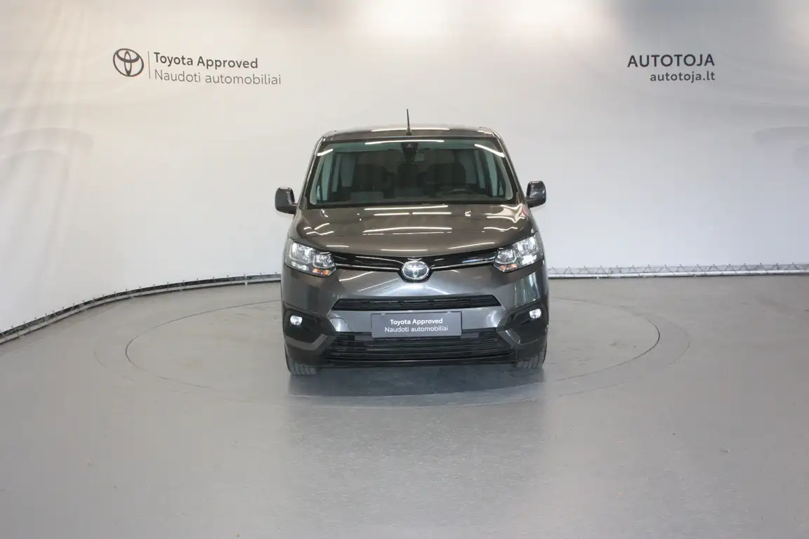 TOYOTA PROACE CITY VERSO
