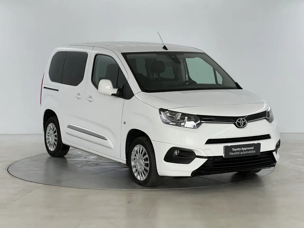 TOYOTA PROACE CITY VERSO