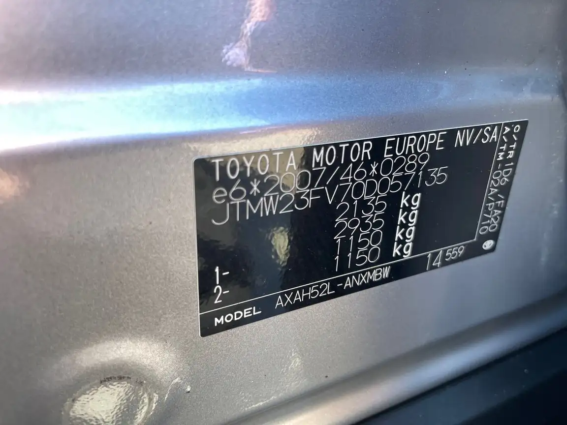TOYOTA RAV4