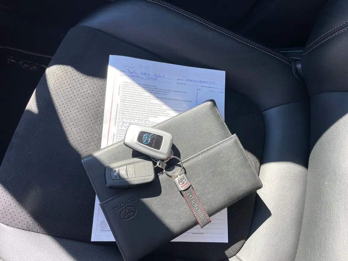 TOYOTA RAV4