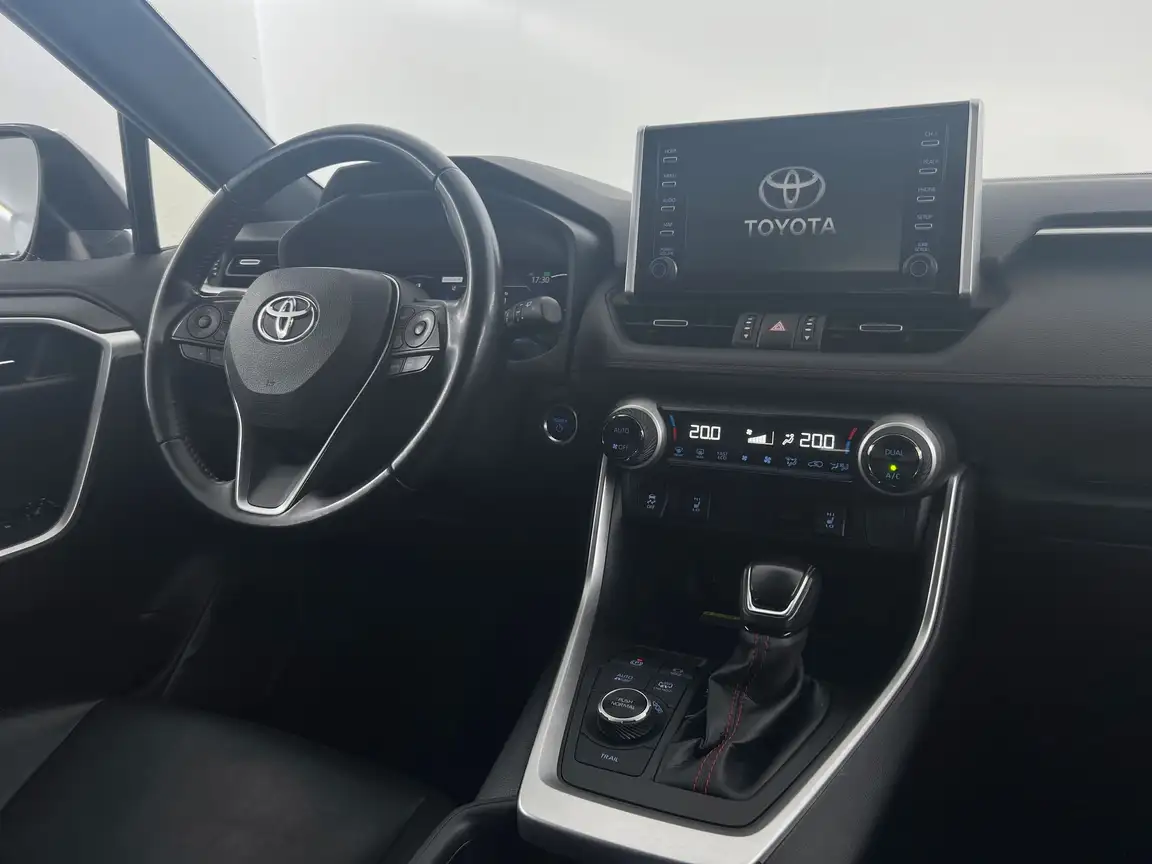 TOYOTA RAV4