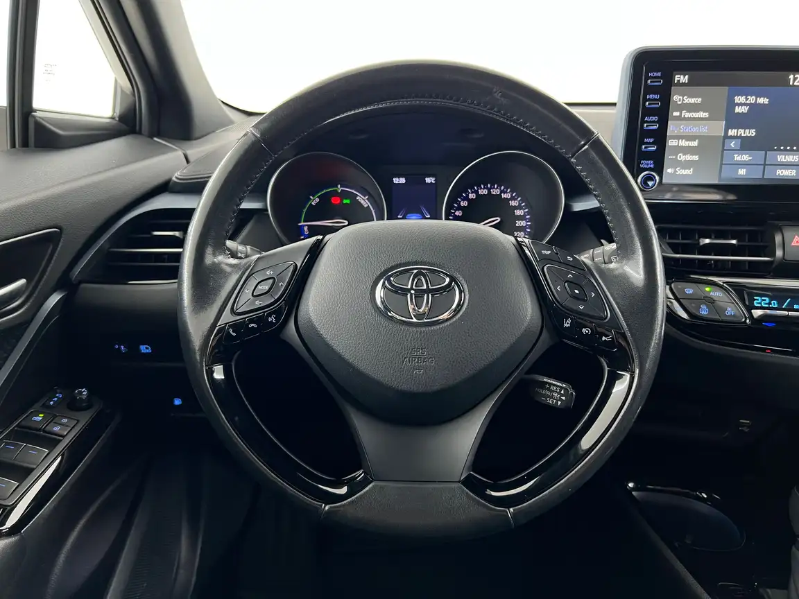TOYOTA C-HR