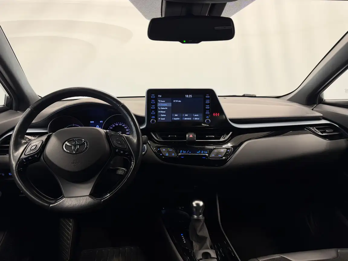 TOYOTA C-HR