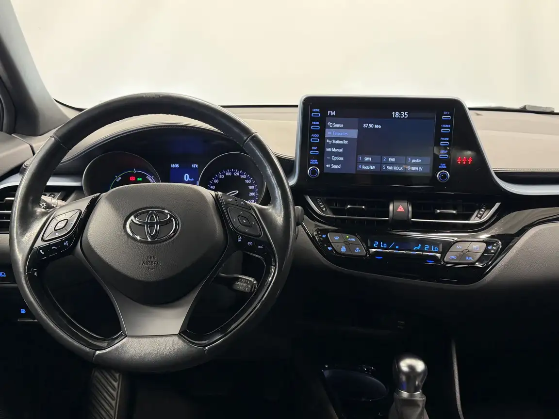 TOYOTA C-HR