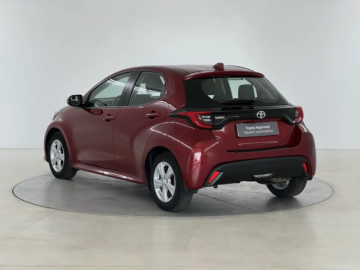TOYOTA YARIS