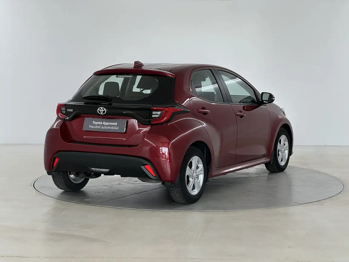 TOYOTA YARIS