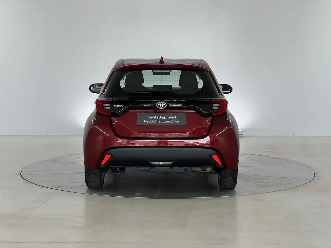 TOYOTA YARIS