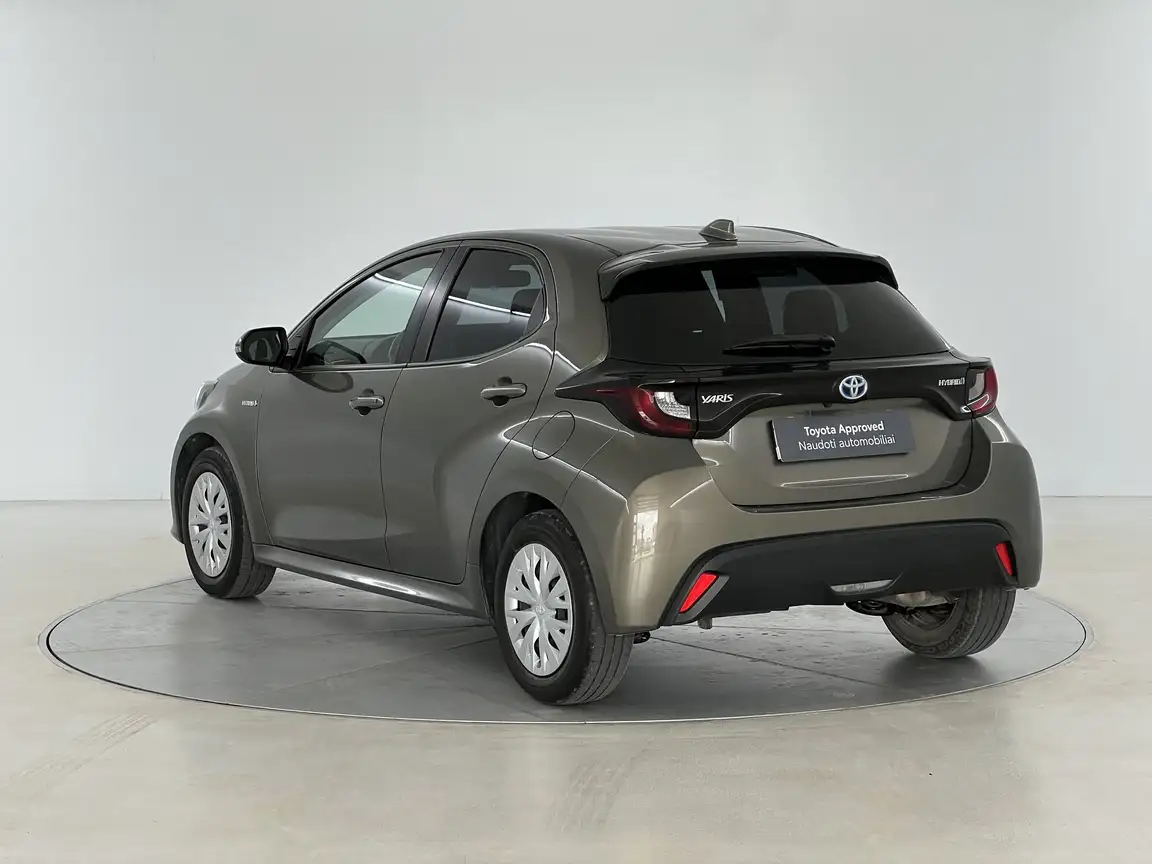 TOYOTA YARIS