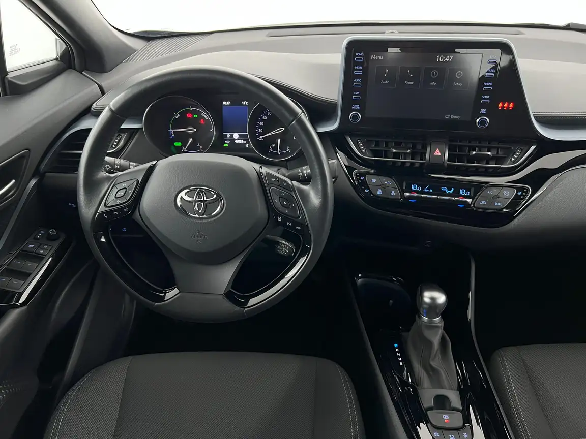 TOYOTA C-HR