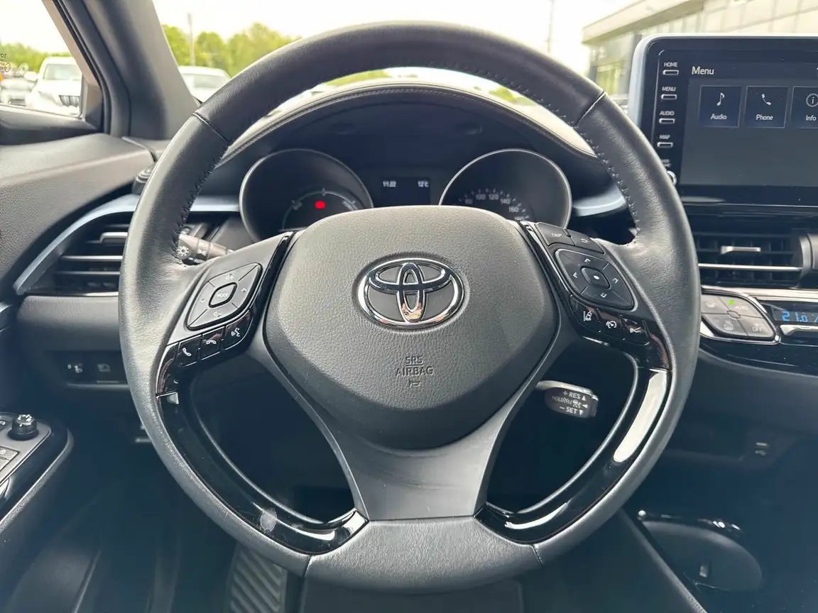 TOYOTA C-HR