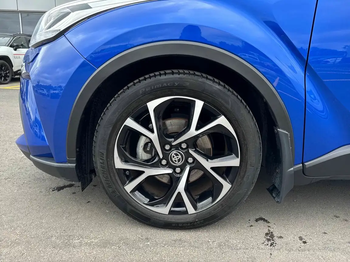 TOYOTA C-HR