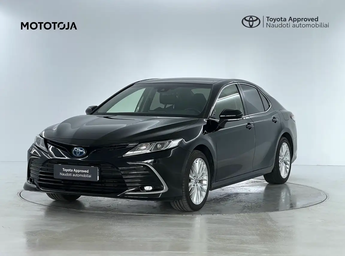 TOYOTA CAMRY