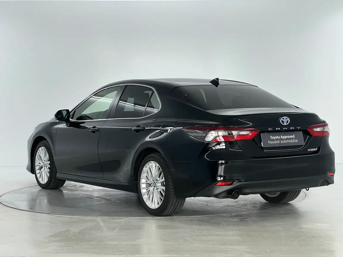 TOYOTA CAMRY