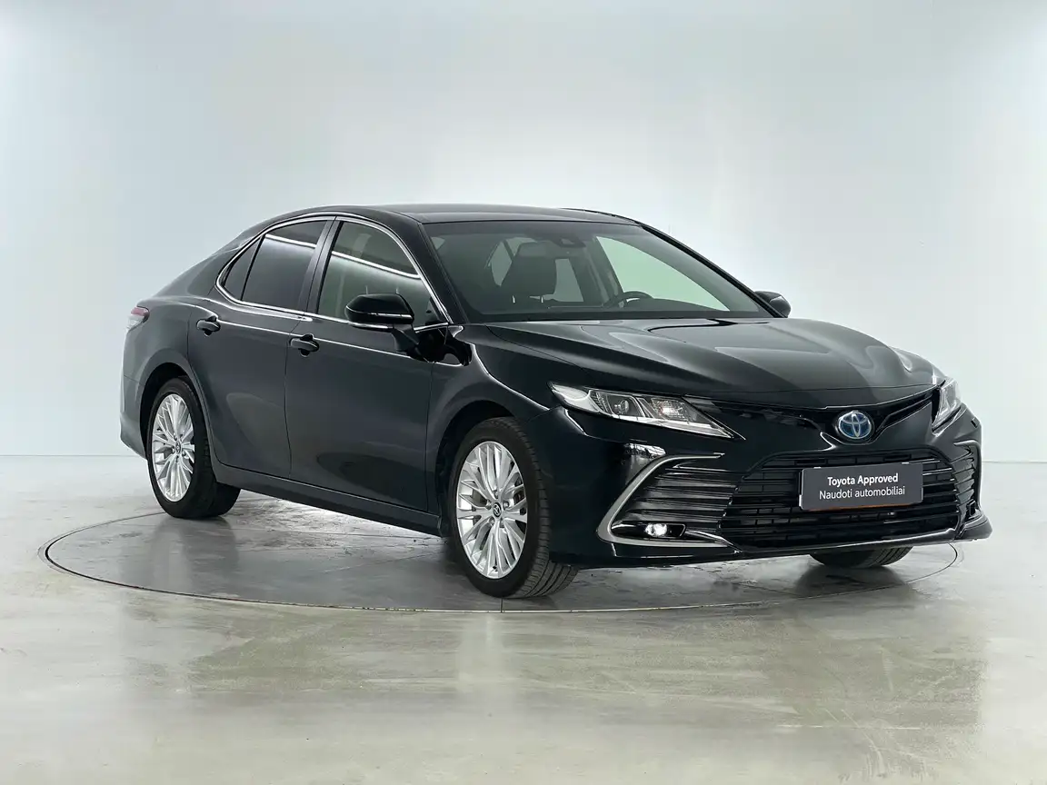 TOYOTA CAMRY