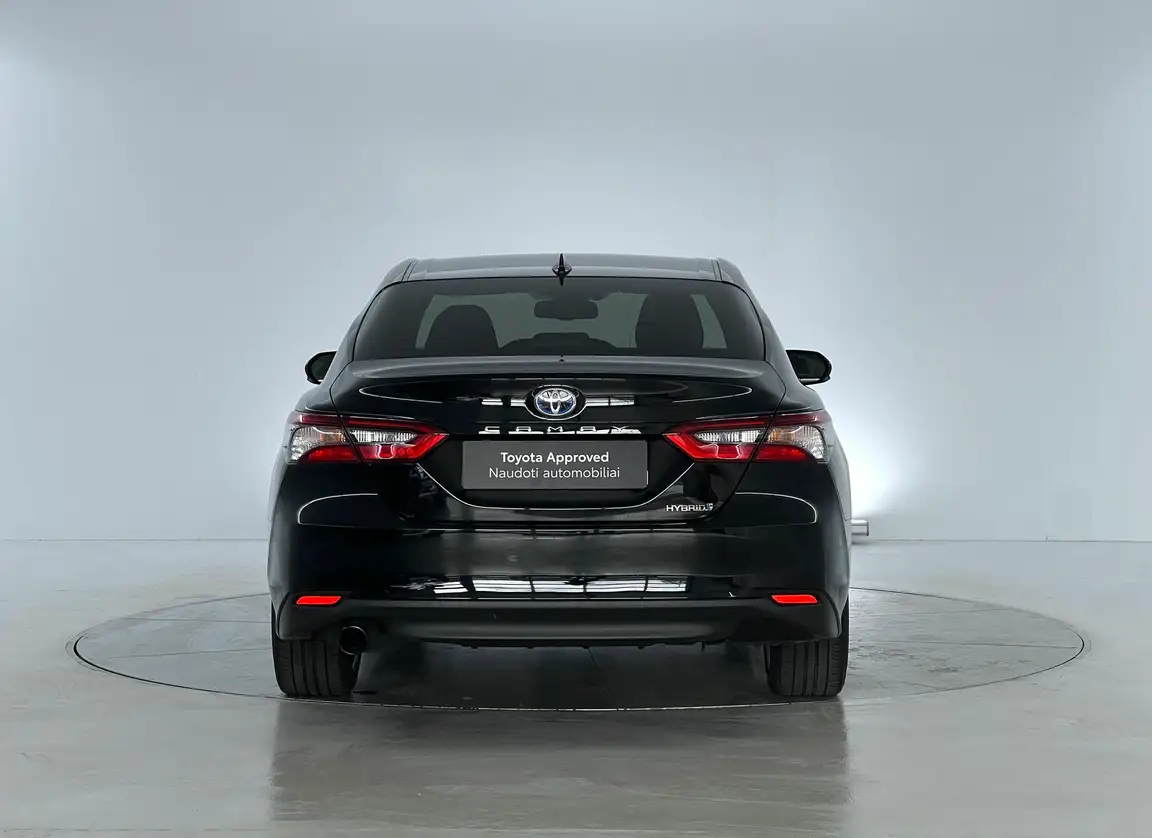 TOYOTA CAMRY
