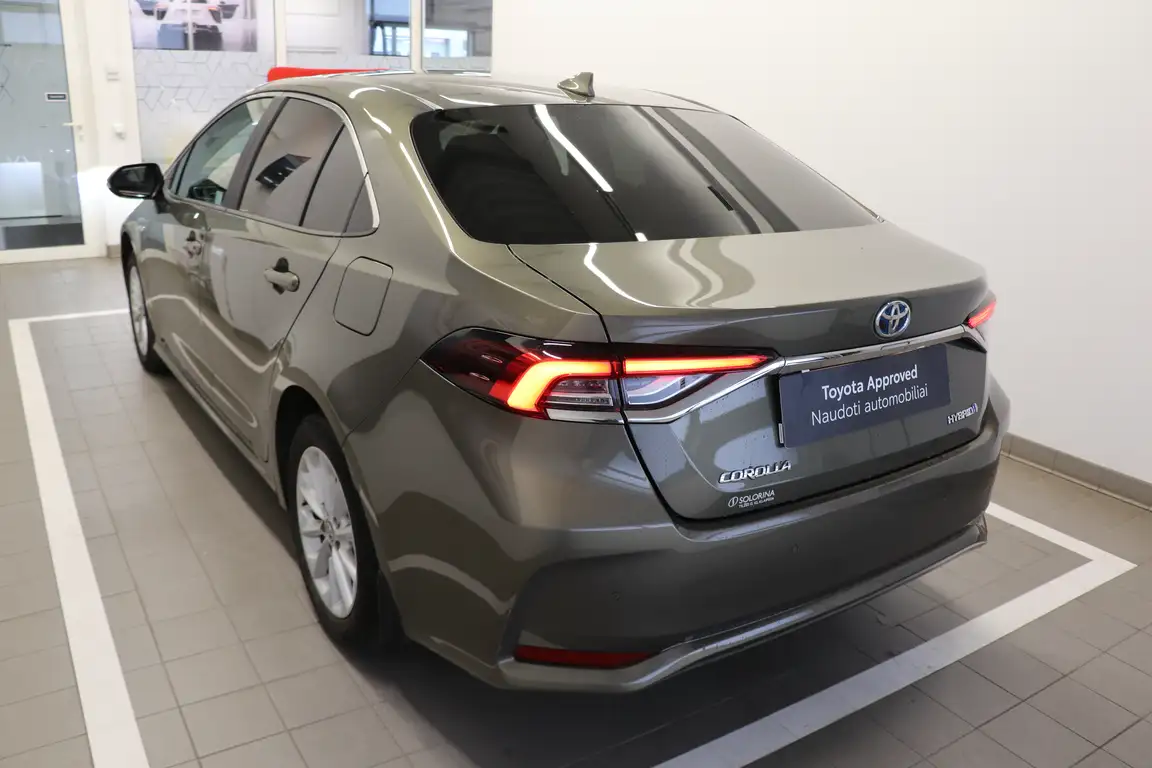TOYOTA COROLLA