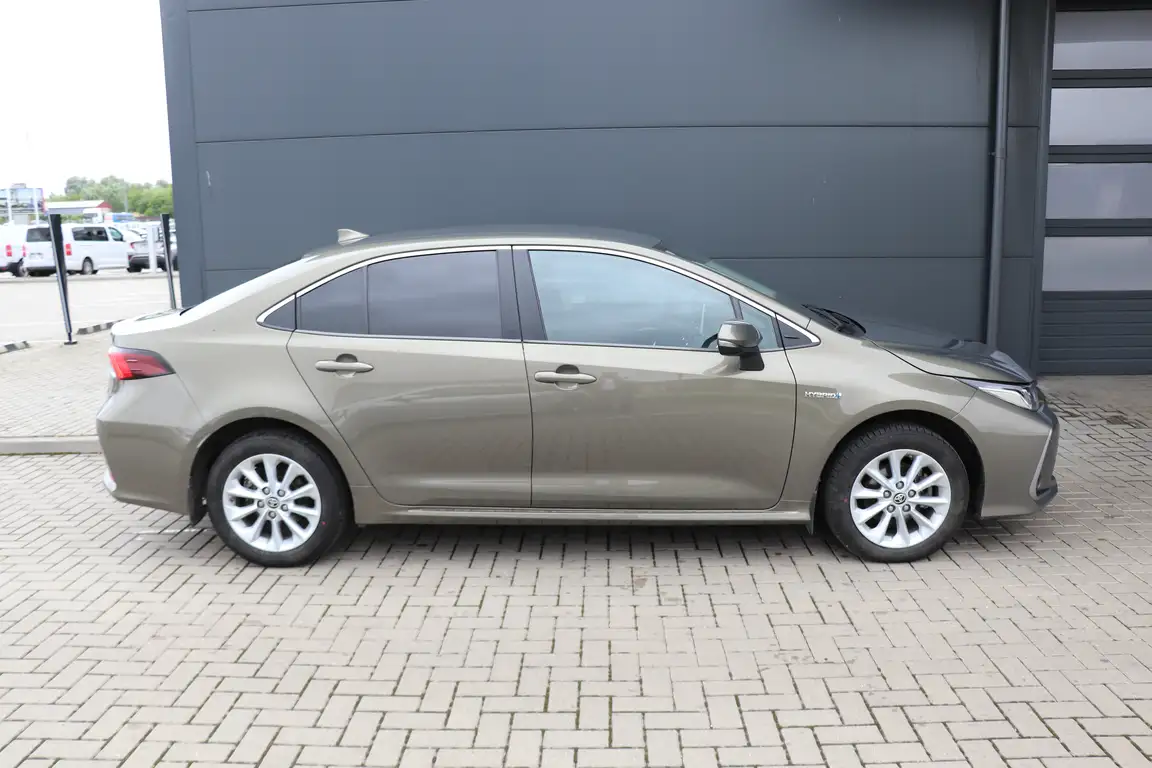 TOYOTA COROLLA