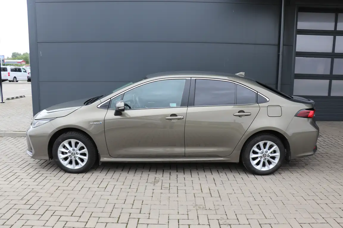 TOYOTA COROLLA