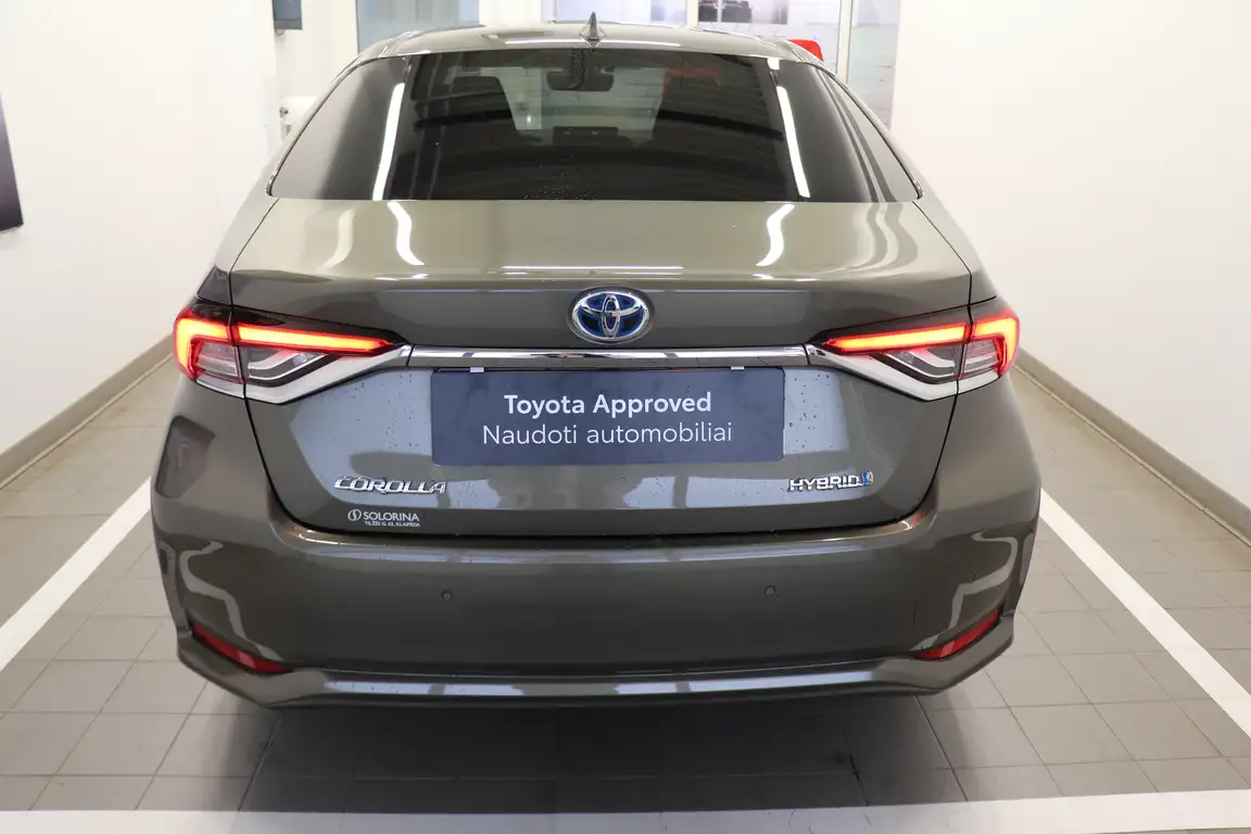 TOYOTA COROLLA