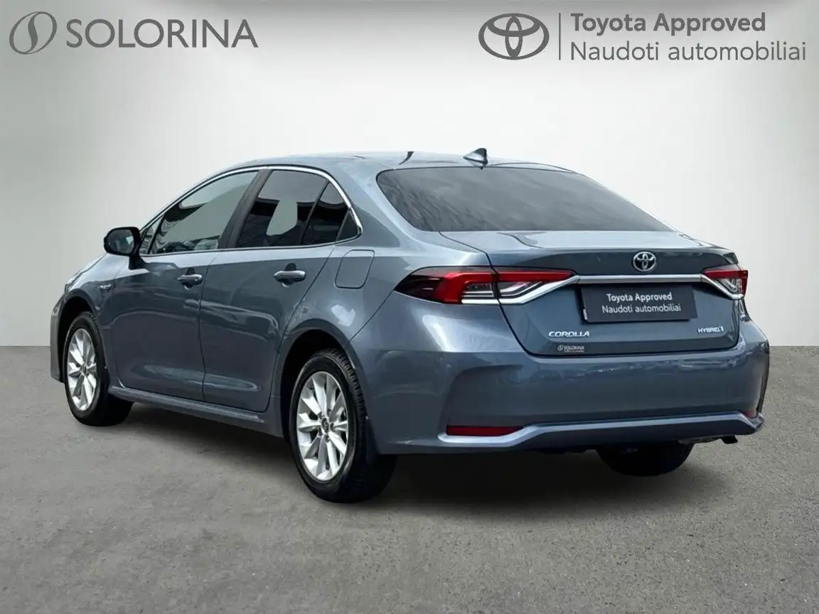 TOYOTA COROLLA