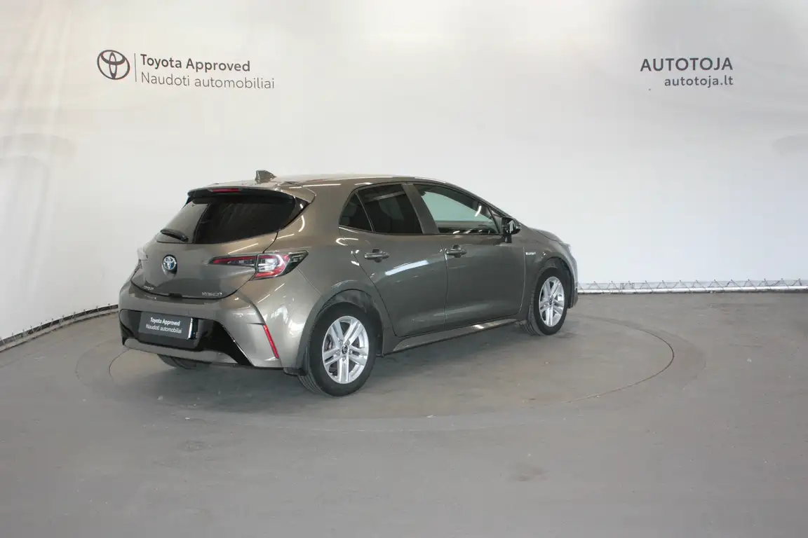 TOYOTA COROLLA